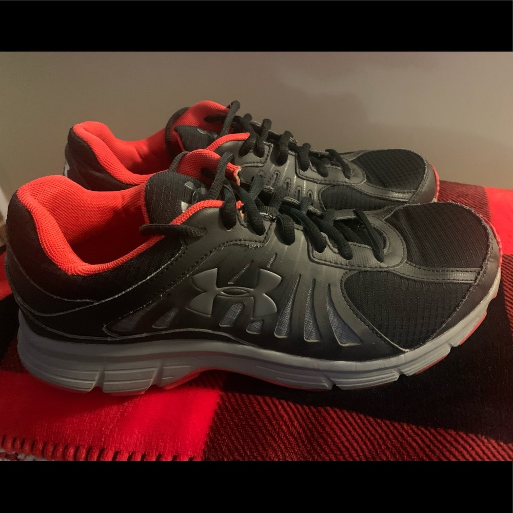 Under Armour Men's Dash RN Grit Running Sneakers